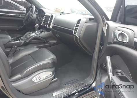 2013 Porsche Cayenne S z USA, uszkodzony, nr VIN WP1AB2A26DLA85326